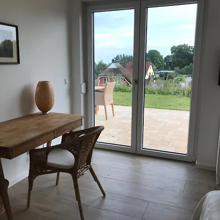 Breidablik - Direkt Am Nationalpark Und Golfplatz Schloss Ranzow - * Lohme